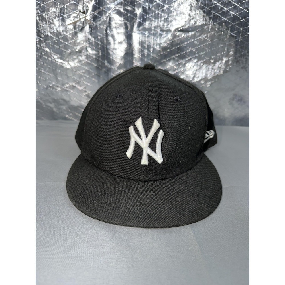 New York Yankees Hat Cap Snap Back One Size Black MLB Baseball New Era Mens